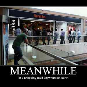 Obrázek '-Meanwhile in a shopping-      26.07.2012'