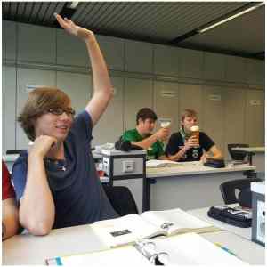 Obrázek '-Meanwhile in school 2-      27.09.2012'