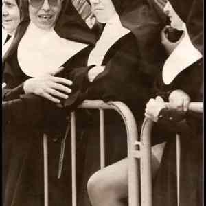 Obrázek '-Oh nuns-      05.11.2012'