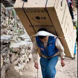 Obrázek '- Appliance delivery guy in Nepal -      25.06.2013'