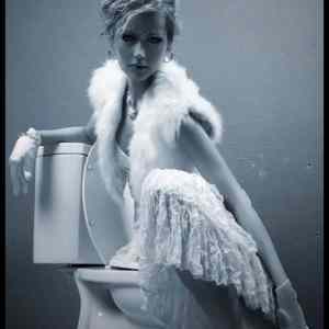 Obrázek '- The toilet pose -      29.01.2013'