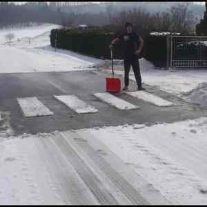 Obrázek '- What a pedestrian -      22.01.2013' Obrázek '- What a pedestrian -      22.01.2013'