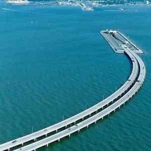Obrázek 'Amazing engineering - This bridge connects Denmark and Sweden 12-01-2012'