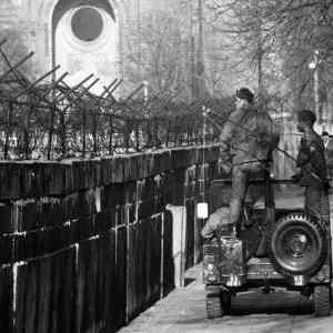 Obrázek 'Americani chrani Nemce pred komunisty'