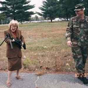 Obrázek 'Army Granny '