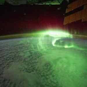 Obrázek 'Aurora Borealis From Space 28-12-2011'