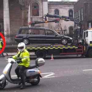 Obrázek 'Auto&nbsp;na&nbsp;auta&nbsp;na&nbsp;mrtvoly'