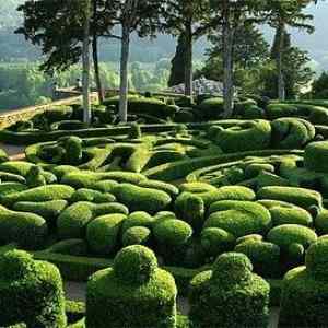 Obrázek 'Beautiful Garden of the Castle Markizyak1 '