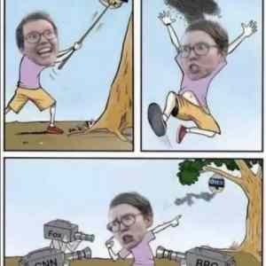 Obrázek 'Bee-ing&nbsp;a&nbsp;victim'