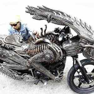 Obrázek 'Biker Alien'