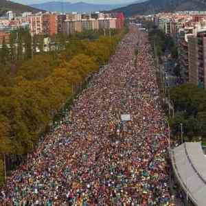 Obrázek 'Demonstrace v Katalansku za osvobozeni uveznenych politiku a nezavislost na S...'