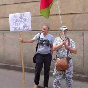 Obrázek 'DougBadman protestuje proti imperialistickym agentum'