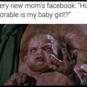 Obrázek 'Every New Moms Facebook'