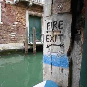 Obrázek 'Fire Exit This WaY'