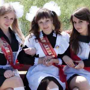 Obrázek 'High School Graduate Babes - Russia II'