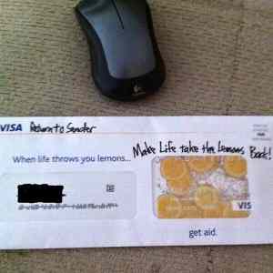 Obrázek 'How cave johnson returns junk mail'