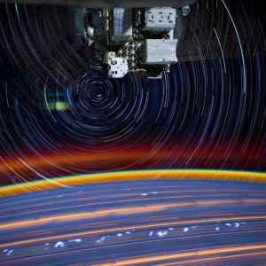 Obrázek 'ISS 18 fotiek s dlhou expoziciou'