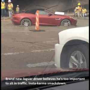 Obrázek 'Instant&nbsp;Karma&nbsp;Smackdown'