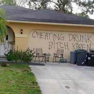 Obrázek 'Karen Seems Like A Nice Lady'