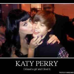 Obrázek 'Katy Perry - I kissed a girl'