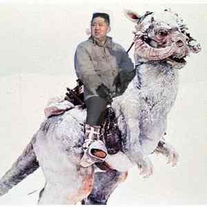Obrázek 'Kim Jong Un riding a Tauntaun 11-02-2012'