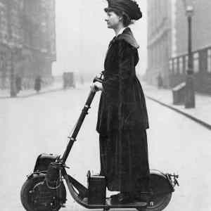 Obrázek 'Lady Florence Norman London 1916'