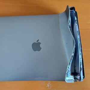 Obrázek 'Macbook ZFold'