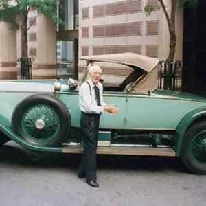 Obrázek 'Man Owned and Drove the Same Car Since 1928-Truth'
