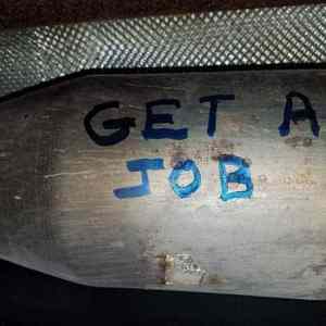 Obrázek 'Message to catalytic converter thieves'