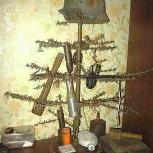 Obrázek 'My grandpa has the same christmas tree for 73 years'