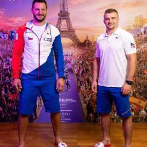 Obrázek 'Olympyjske backory jak z vietnamske trznice'
