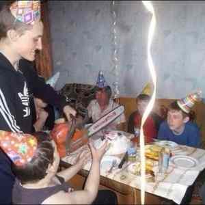 Obrázek 'One Hell Of A Birthday Party'