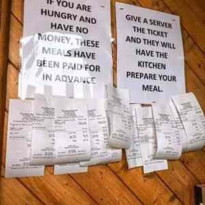 Obrázek 'Pay&nbsp;It&nbsp;Forward'