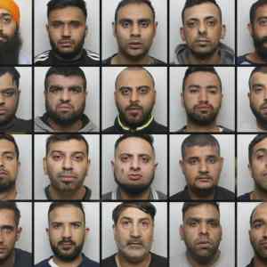 Obrázek 'Pedofilove zUK co znaslnuji deti sami obcane UK barvicky'