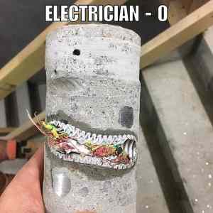 Obrázek 'Plumber vs electrician'