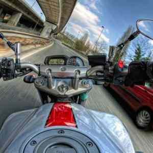 Obrázek 'Pohlad motorkara'
