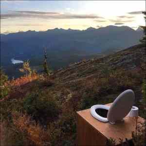 Obrázek 'Poo with a view'