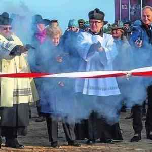 Obrázek 'Priests officially opening a new shooting range in Poland'