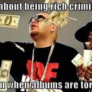 Obrázek 'Rich Criminals'
