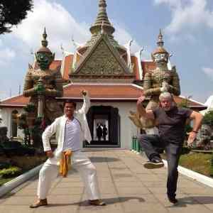Obrázek 'Ron Perlman in Thailand'