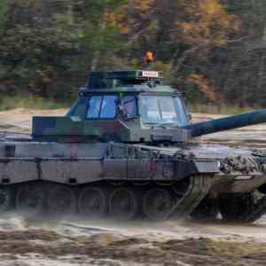 Obrázek 'Rusove ukazali nove fotky tanku Leopard'