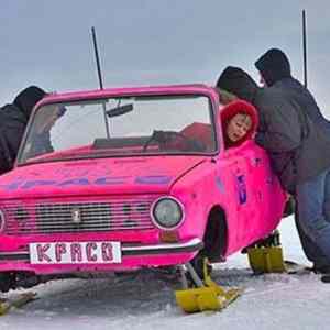 Obrázek 'Russian homemade car'