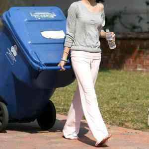Obrázek 'Selena Gomez taking '