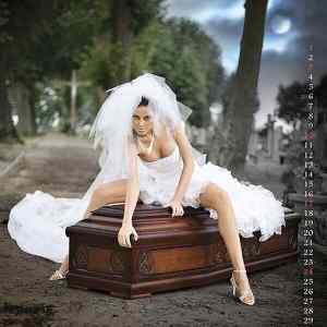 Obrázek 'Sexy Coffin Calendar 1'