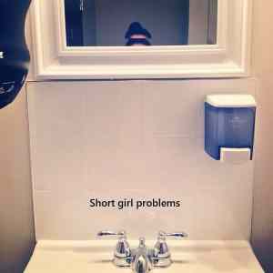 Obrázek 'Short girl problem '