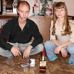 Obrázek 'Squatting Russians '
