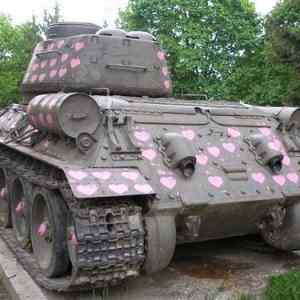 Obrázek 'Tank v B.Bystrici'