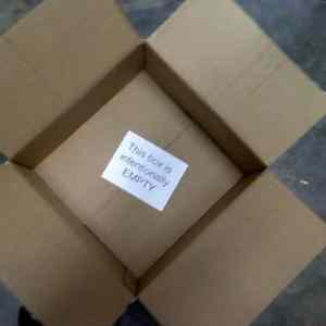 Obrázek 'This Box Is Intentionally Empty  E2 80 93 Why'