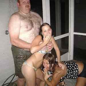 Obrázek 'This&nbsp;Is&nbsp;A&nbsp;Strange&nbsp;Party'