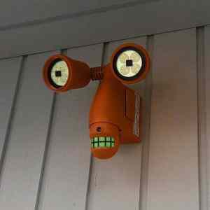 Obrázek 'This new security light scares me'